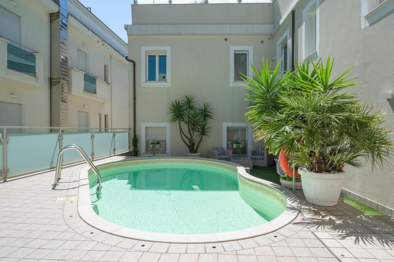 קאטוליקה Residence Capitol מראה חיצוני תמונה