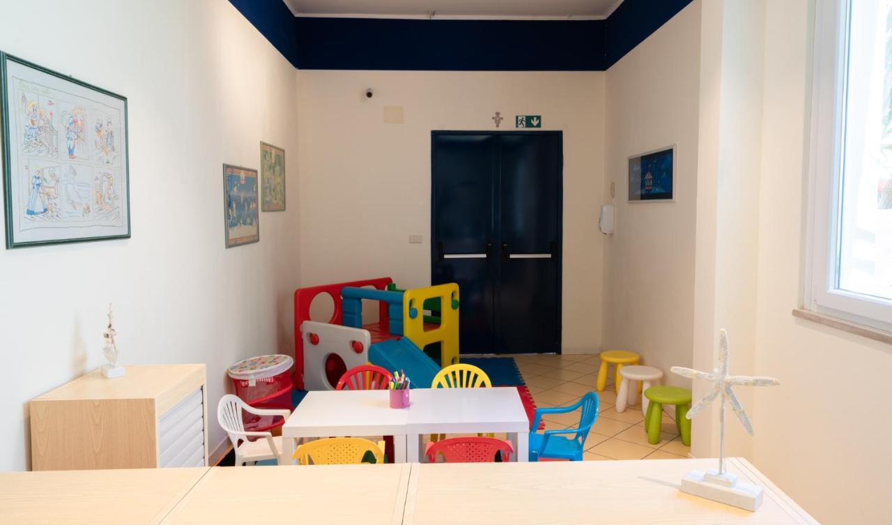קאטוליקה Residence Capitol מראה חיצוני תמונה